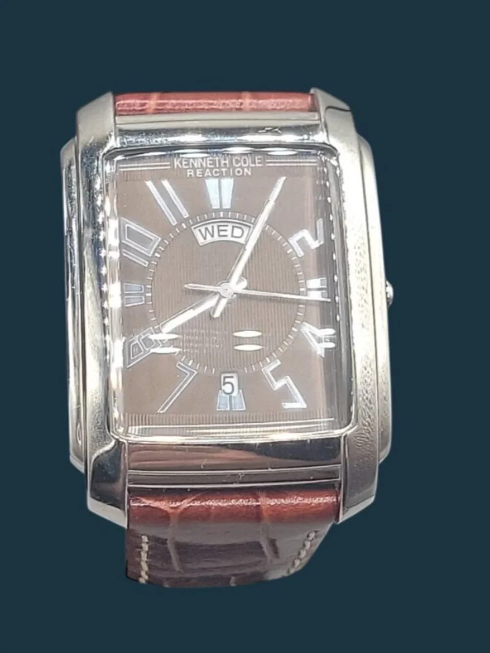 Kenneth Cole Reaction Mens Brown Watch KC1327 Croco Leather Band Date Display